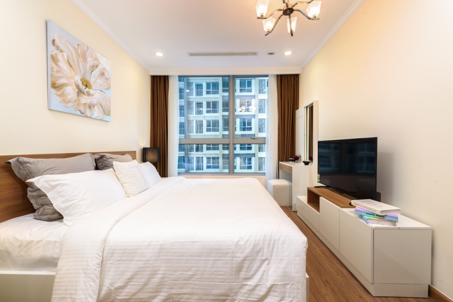 CHO THUÊ CĂN HỘ 2PN TÒA L4-5 FULL NỘI THẤT 5 SAO PHONG CÁCH HIỆN ĐẠI