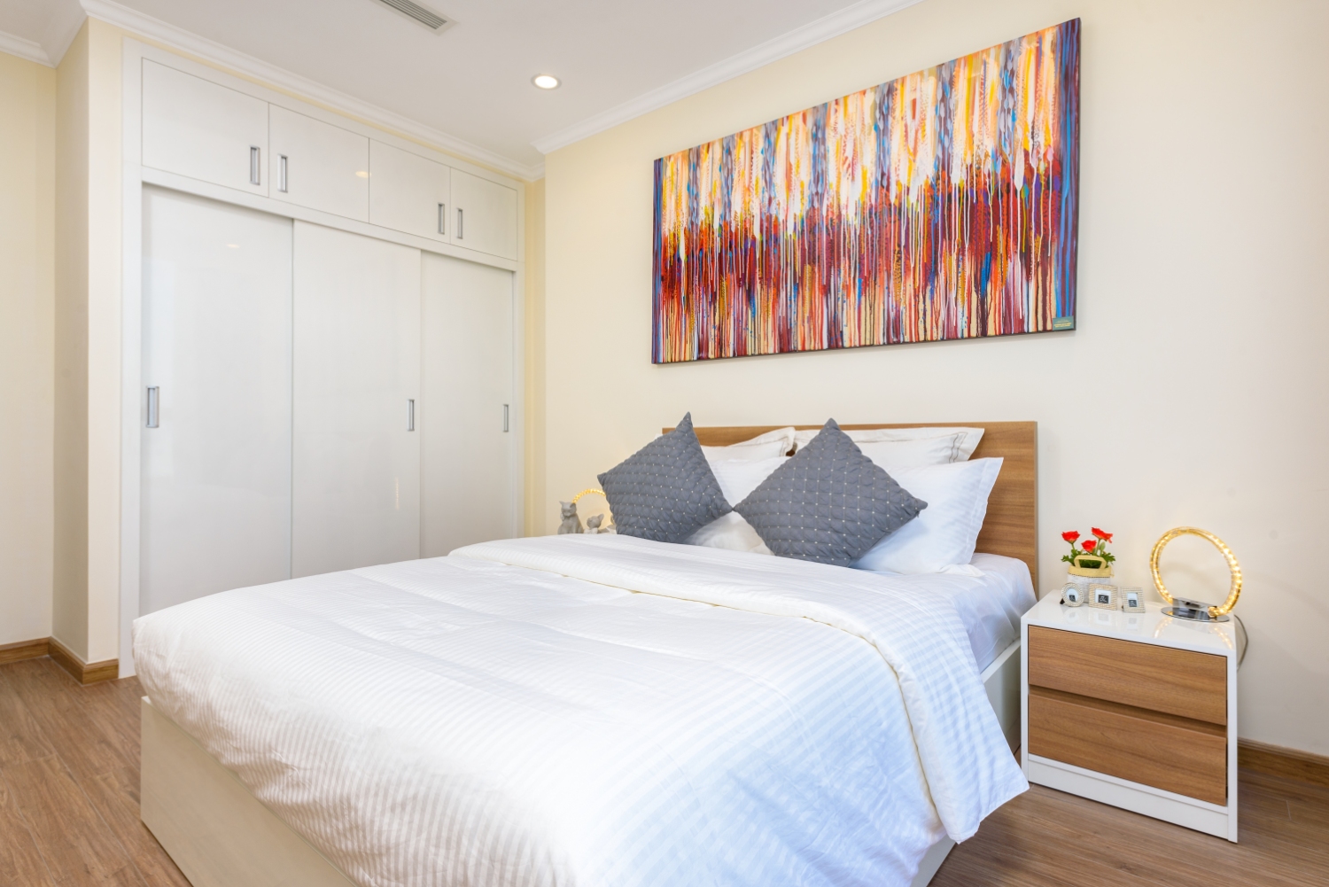 CHO THUÊ CĂN HỘ 3PN TÒA L4-5 FULL NỘI THẤT 5 SAO PHONG CÁCH HIỆN ĐẠI