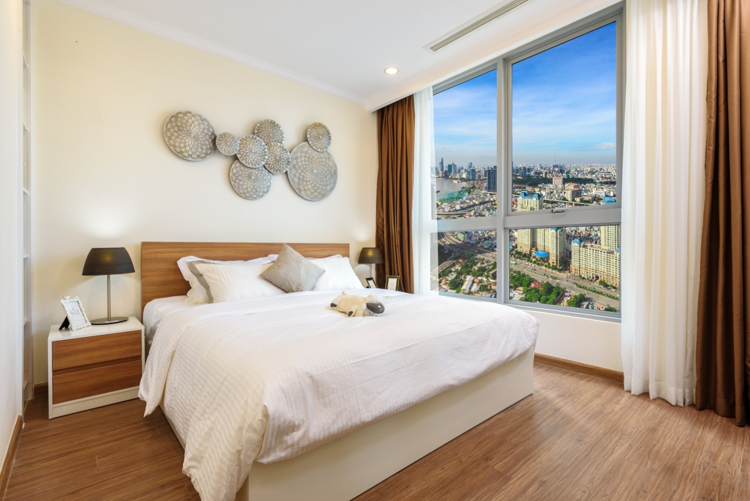 CHO THUÊ CĂN HỘ 3PN TÒA L4-5 FULL NỘI THẤT 5 SAO PHONG CÁCH HIỆN ĐẠI