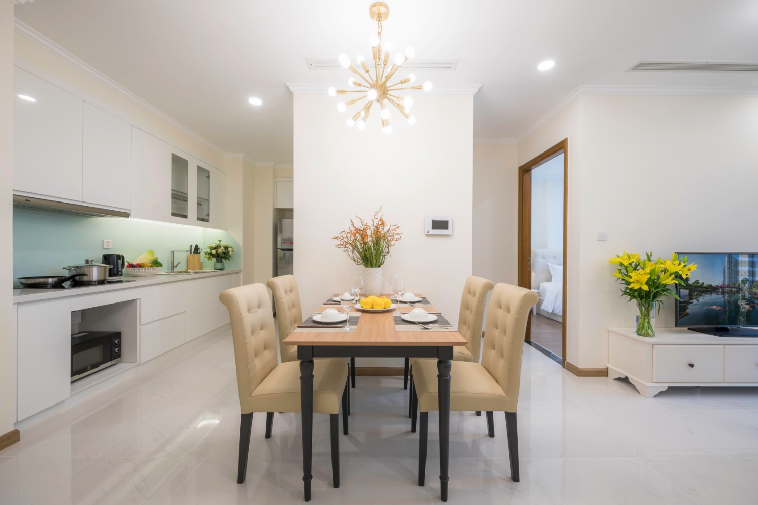 CHO THUÊ CĂN HỘ 1PN TÒA PLUS FULL NỘI THẤT 5 SAO PHONG CÁCH BÁN CỔ ĐIỂN