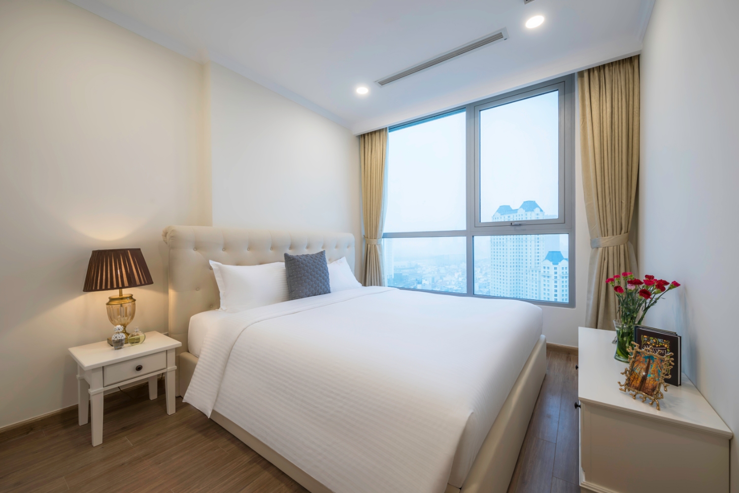 CHO THUÊ CĂN HỘ 1PN TÒA PLUS FULL NỘI THẤT 5 SAO PHONG CÁCH BÁN CỔ ĐIỂN