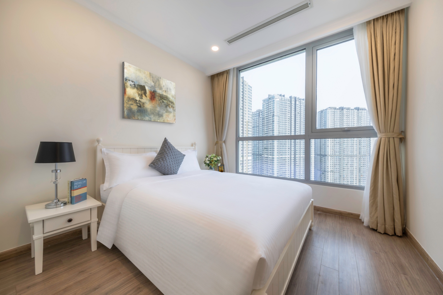 CHO THUÊ CĂN HỘ 3 PN TÒA PLUS FULL NỘI THẤT 5 SAO PHONG CÁCH BÁN CỔ ĐIỂN